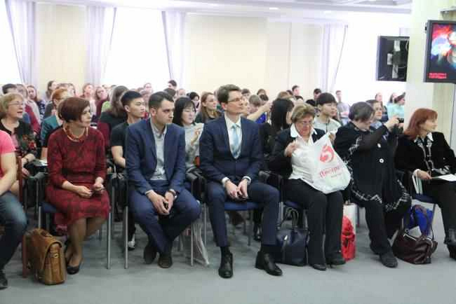 konferenc po rehyon knyhoyzd kyrov