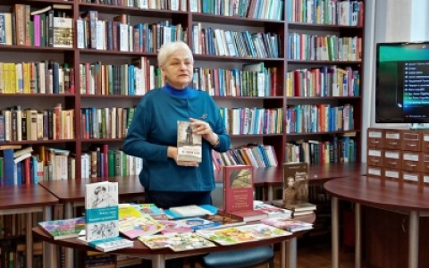 Чтобы решить проблему детского чтения, нужно начать с себя