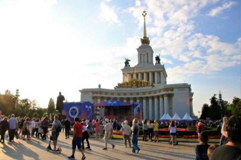 ММКВЯ-2019. Наши книги на стендах выставки.